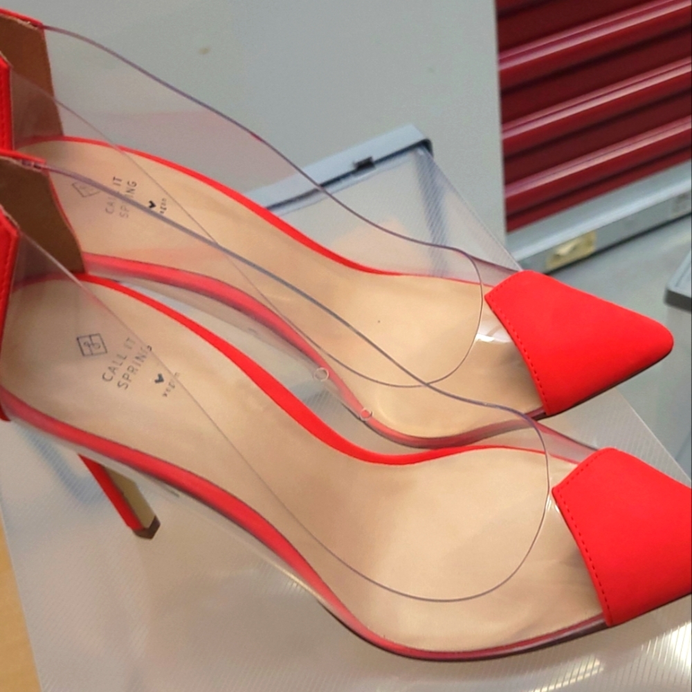 Shoes - Picture 4 of 4